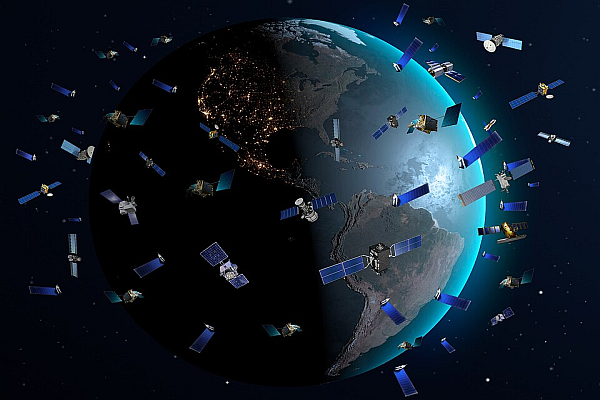 Brasil ganha relevância na corrida por satélites de baixa órbita Brasil ganha relevância na corrida por satélites de baixa órbita
