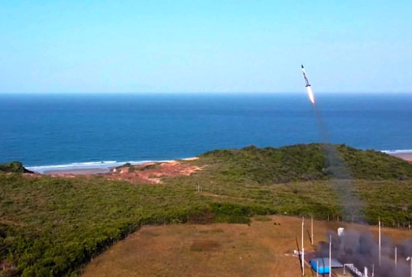 Innospace realiza 1º voo de teste do foguete Sebit a partir da base em Alcântara