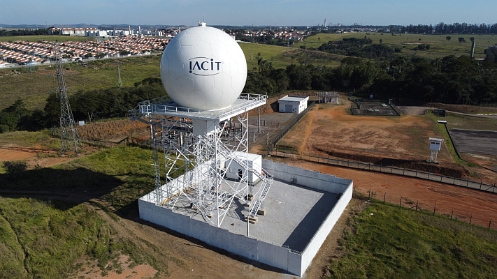 Radar da IACIT ajuda cientistas a entender tempestades e reforçar sistemas de alerta