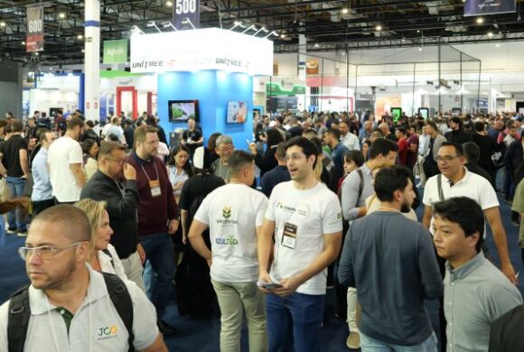 MundoGEO Connect, DroneShow Robotics, SpaceBR Show e Expo eVTOL reúnem mais de 10 mil profissionais