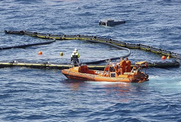 INPE e IBAMA firmam cooperação para monitorar derramamentos de óleo no mar INPE e IBAMA firmam cooperação para monitorar derramamentos de óleo no mar
